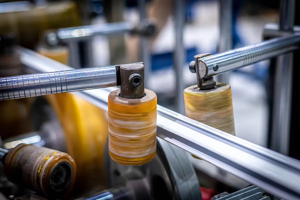 Нанесение защитной пленки